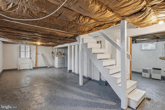 8000 OAKLEIGH RD, Baltimore, MD 21234