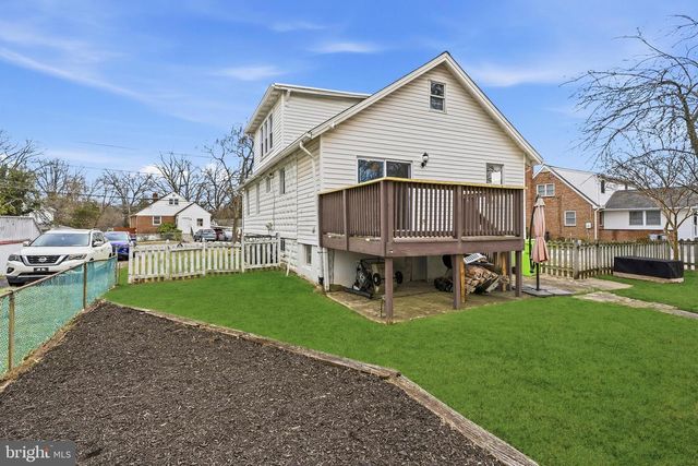 8000 OAKLEIGH RD, Baltimore, MD 21234