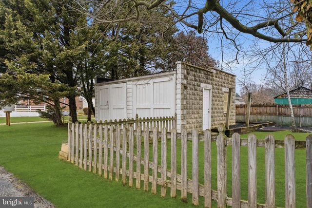 8000 OAKLEIGH RD, Baltimore, MD 21234