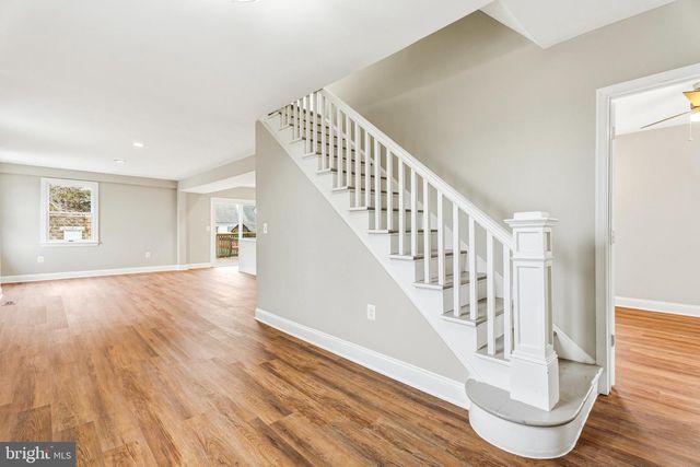 8000 OAKLEIGH RD, Baltimore, MD 21234