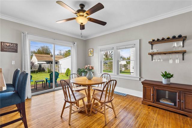 38 Brett Road, Irondequoit, NY 14609