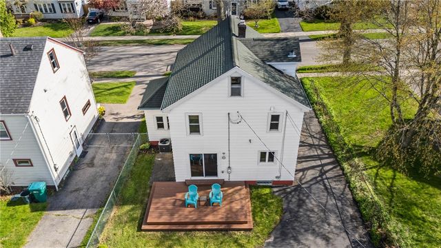 38 Brett Road, Irondequoit, NY 14609