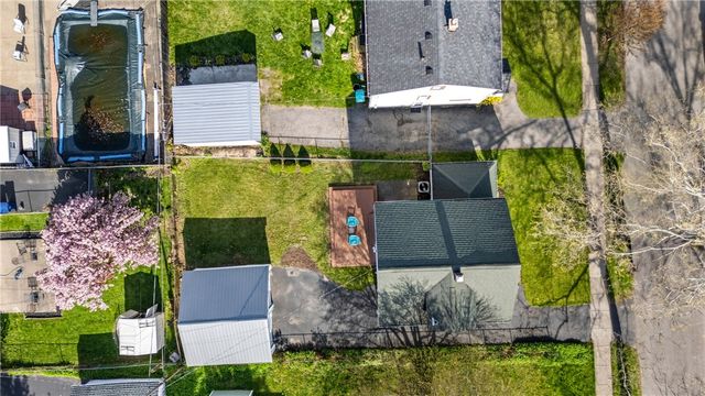 38 Brett Road, Irondequoit, NY 14609