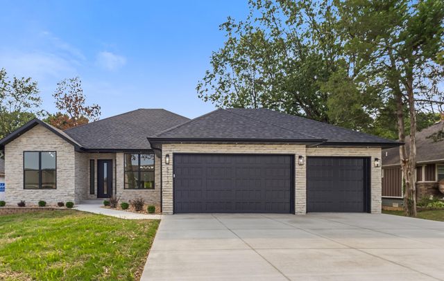 5713 S Cloverdale Lane, Battlefield, MO 65619