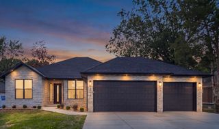 5713 S Cloverdale Lane, Battlefield, MO 65619