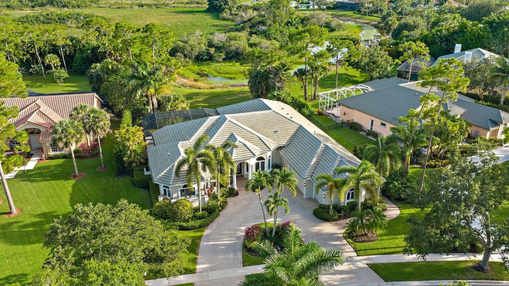 6637 Audubon Trace W, West Palm Beach, FL 33412