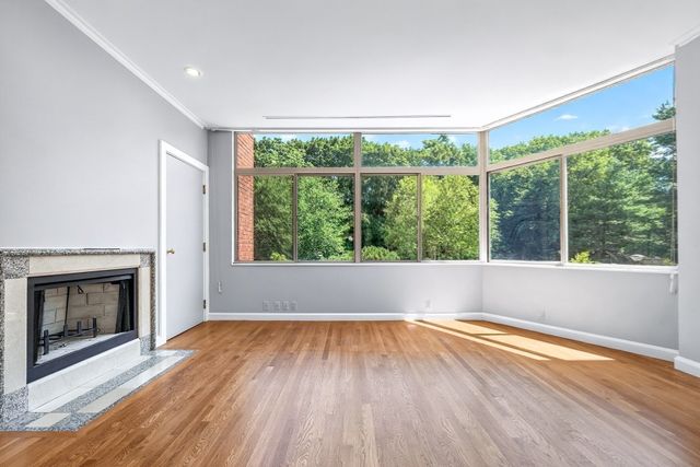 99-10 Florence Street 2A, Newton, MA 02467