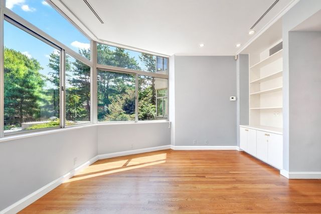 99-10 Florence Street 2A, Newton, MA 02467