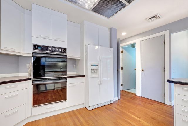 99-10 Florence Street 2A, Newton, MA 02467