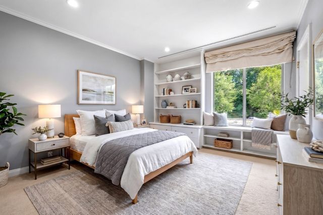 99-10 Florence Street 2A, Newton, MA 02467