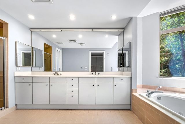 99-10 Florence Street 2A, Newton, MA 02467