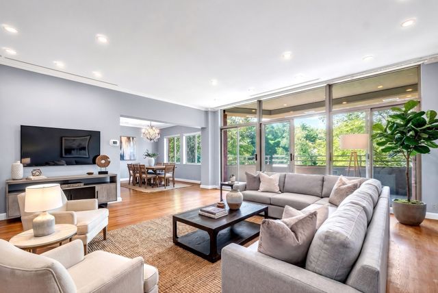 99-10 Florence Street 2A, Newton, MA 02467