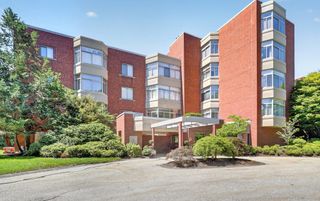 99-10 Florence Street 2A, Newton, MA 02467