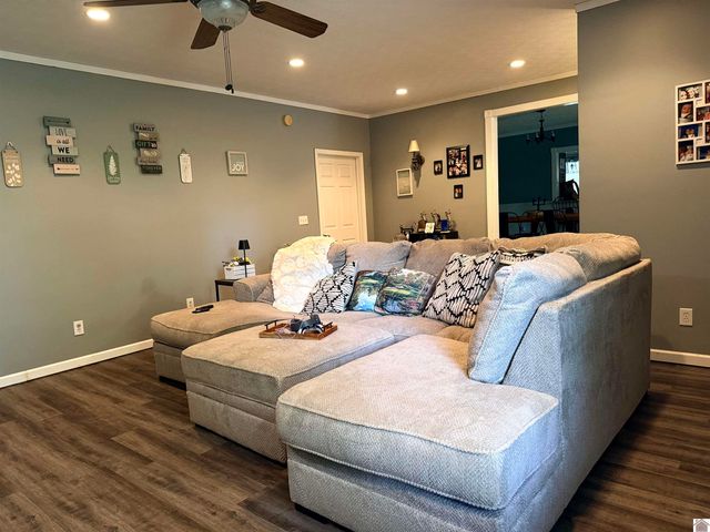 12901 Woodville Road, Kevil, KY 42053