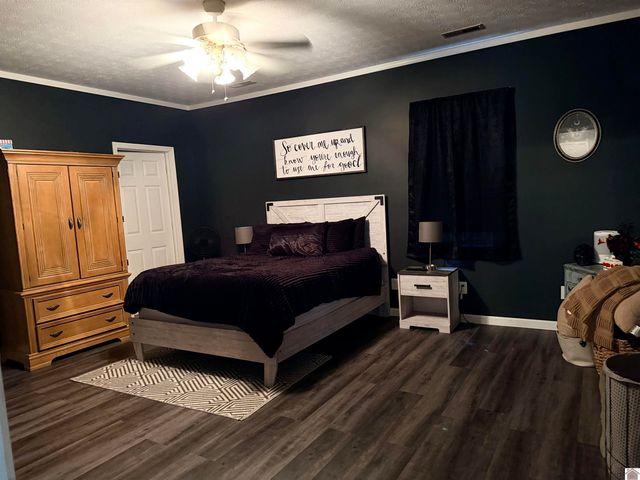 12901 Woodville Road, Kevil, KY 42053