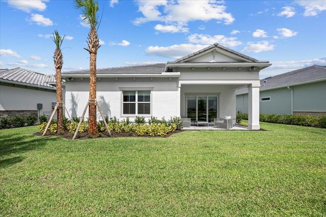 10571 Northbrook Circle, Palm Beach Gardens, FL 33412