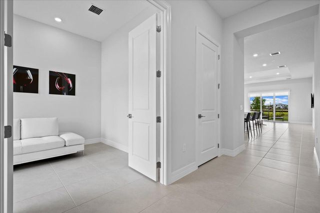 10571 Northbrook Circle, Palm Beach Gardens, FL 33412