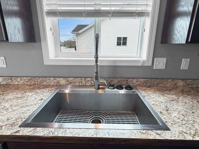 1116 31st Avenue W, West Fargo, ND 58078
