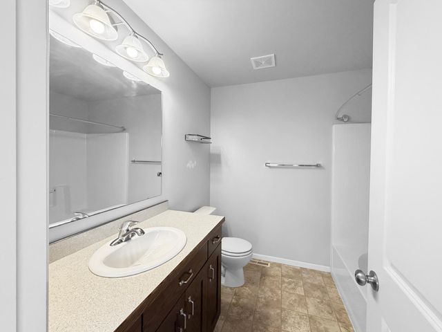 1116 31st Avenue W, West Fargo, ND 58078