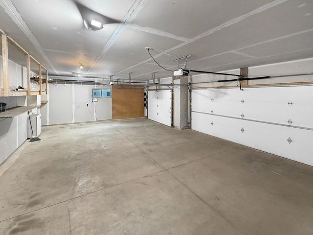 1116 31st Avenue W, West Fargo, ND 58078