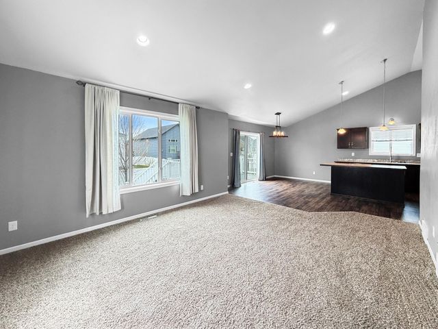 1116 31st Avenue W, West Fargo, ND 58078