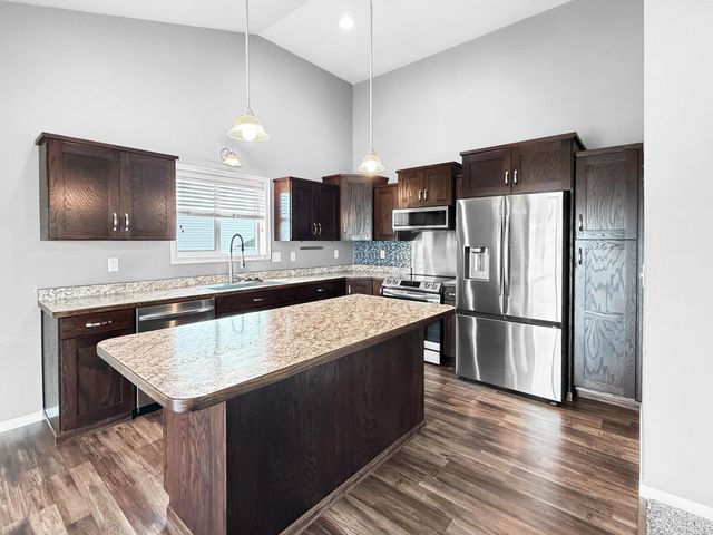 1116 31st Avenue W, West Fargo, ND 58078