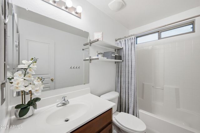 3729 W CARLOS Lane, San Tan Valley, AZ 85144