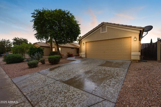 3729 W CARLOS Lane, San Tan Valley, AZ 85144