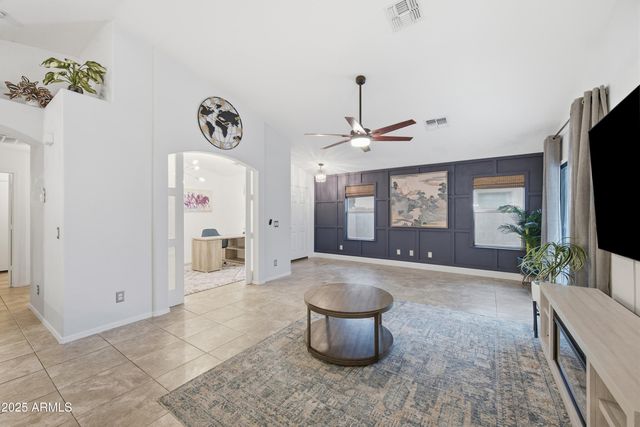 3729 W CARLOS Lane, San Tan Valley, AZ 85144