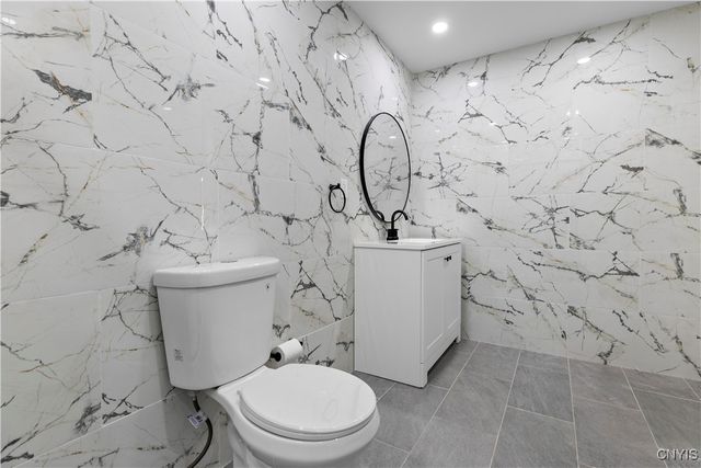 1105 Ash Street, Utica, NY 13502