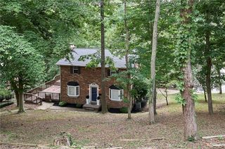 60 Abney Circle, Charleston, WV 25314