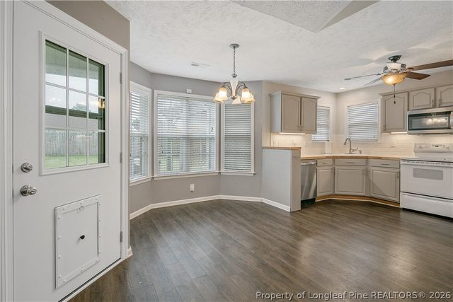 4011 Red Oak Drive, Fayetteville, NC 28306