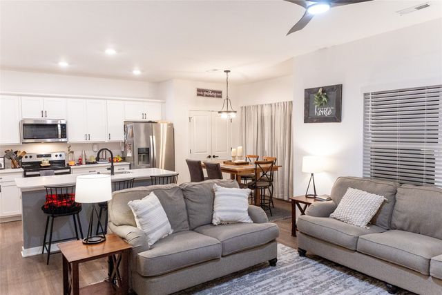 3303 NW Cedarwood Lane, Ankeny, IA 50023