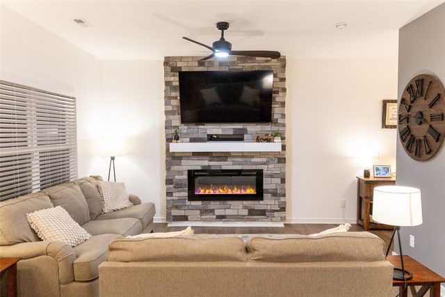 3303 NW Cedarwood Lane, Ankeny, IA 50023