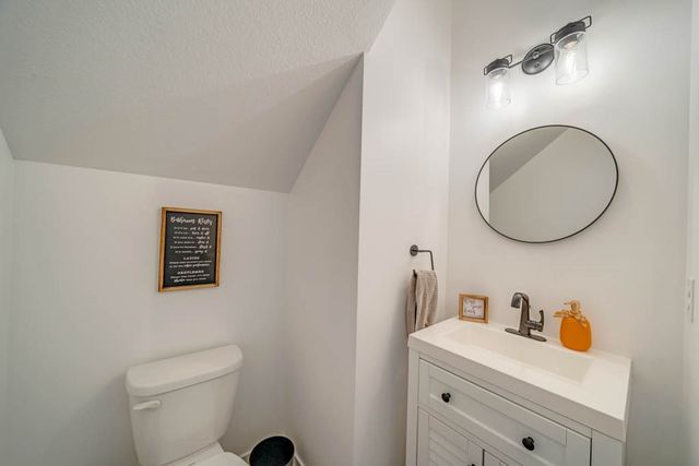 3303 NW Cedarwood Lane, Ankeny, IA 50023