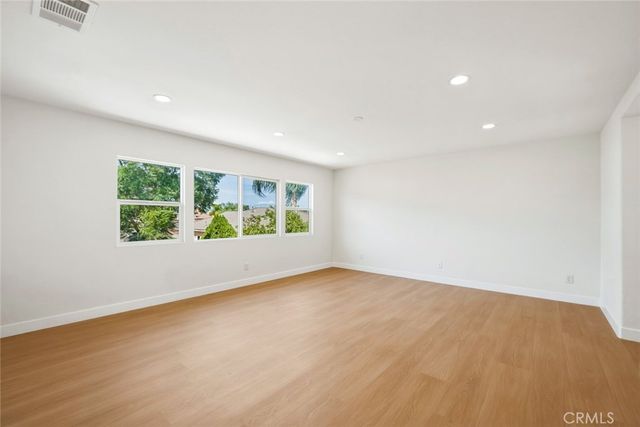 25868 Boulder Rock Pl, Menifee, CA 92585