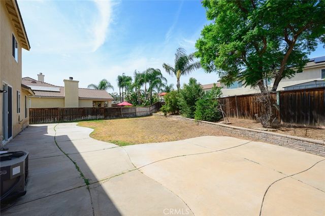 25868 Boulder Rock Pl, Menifee, CA 92585