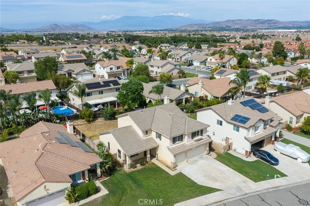 25868 Boulder Rock Pl, Menifee, CA 92585