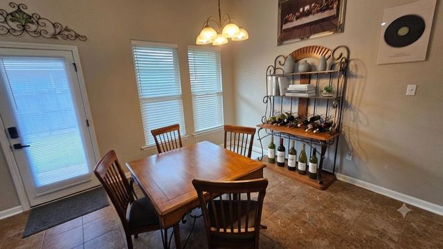 427 Christopher Dr, Houma, LA 70364