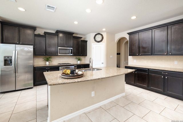 8627 Sierra Sky, San Antonio, TX 78254