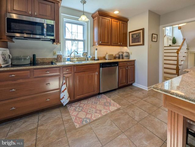 350 S CANNON AVE, Lansdale, PA 19446