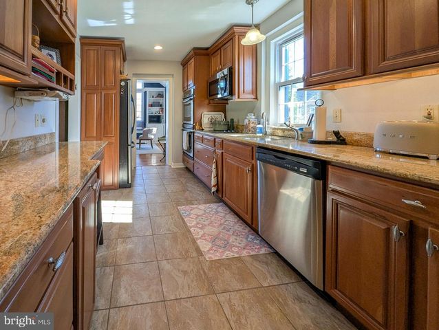 350 S CANNON AVE, Lansdale, PA 19446