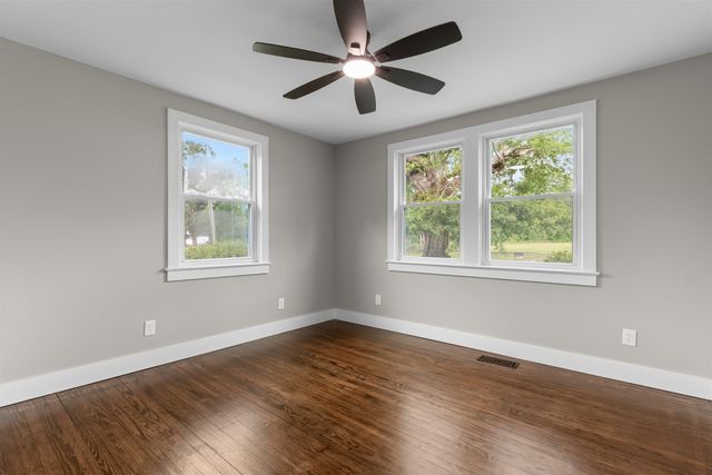 305 S Magnolia Ave., Andrews, SC 29510