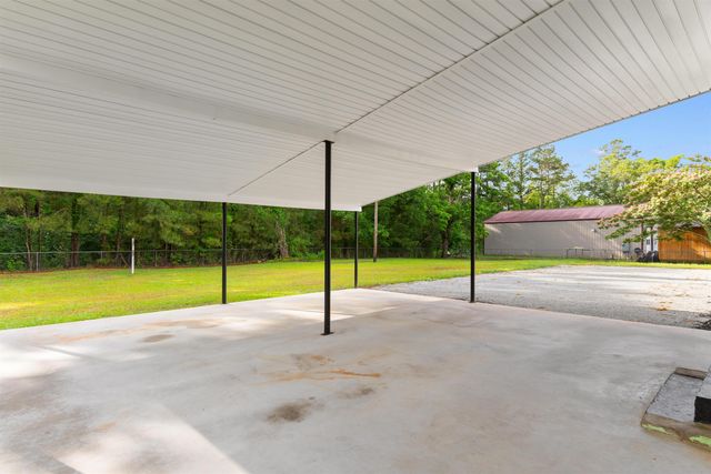 305 S Magnolia Ave., Andrews, SC 29510