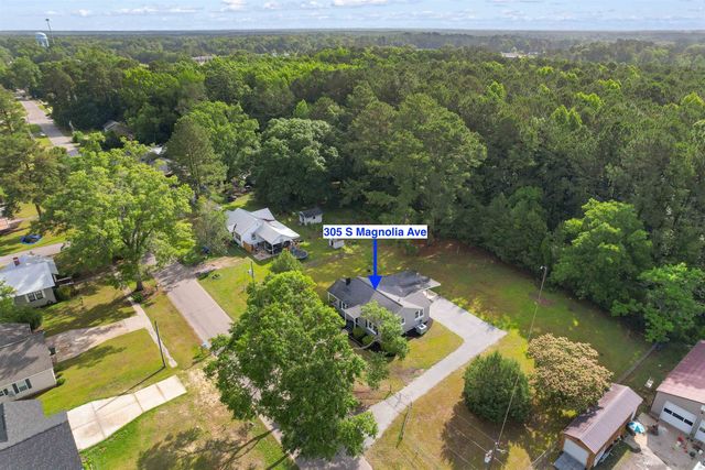 305 S Magnolia Ave., Andrews, SC 29510