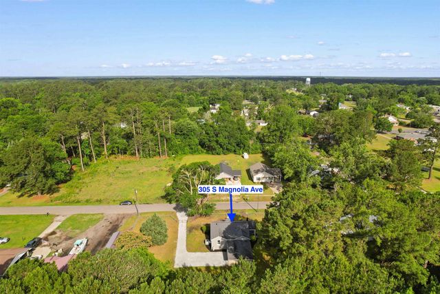 305 S Magnolia Ave., Andrews, SC 29510