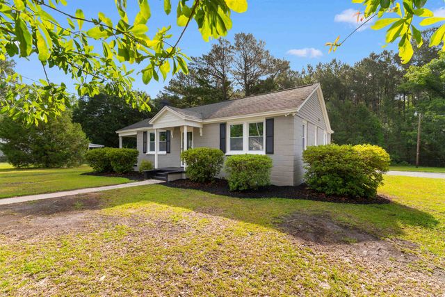 305 S Magnolia Ave., Andrews, SC 29510