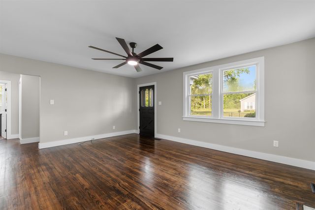 305 S Magnolia Ave., Andrews, SC 29510