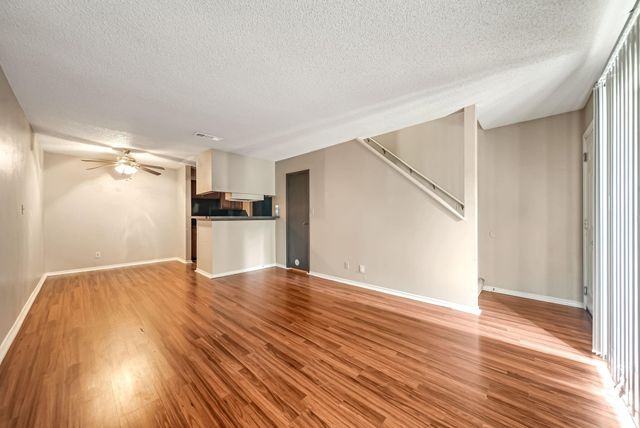 2501 Gulf Freeway 256D, Dickinson, TX 77539
