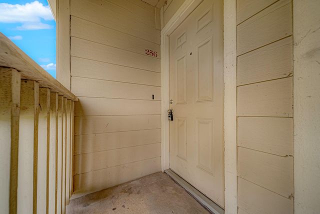 2501 Gulf Freeway 256D, Dickinson, TX 77539